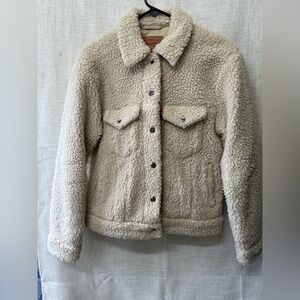 Levi’s Button-Up Sherpa Jacket – Cream Teddy Fleece